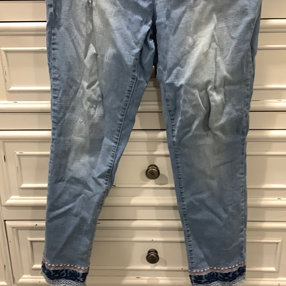Earl Jean, size 12p, embroidered at the bottom